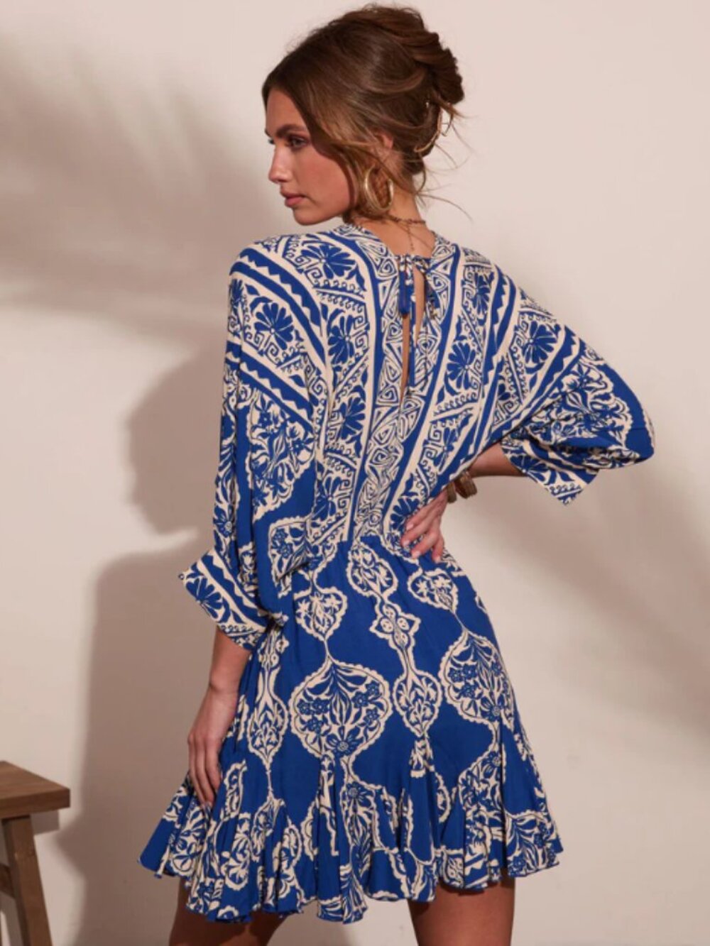 VICI NWT  Riviera Radiant Abstract Print Mini Dress - Blue, M - Picture 3 of 5